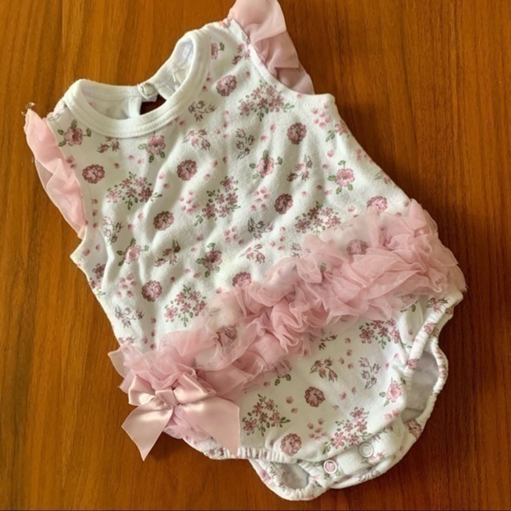 NFS.  Kyle & Deena lavender tutu onesie 0-3 months